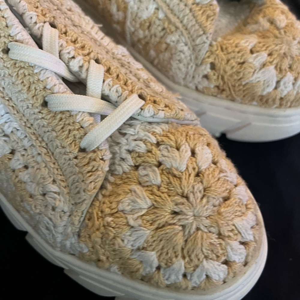 Free People sneaker - Picture 3 of 8